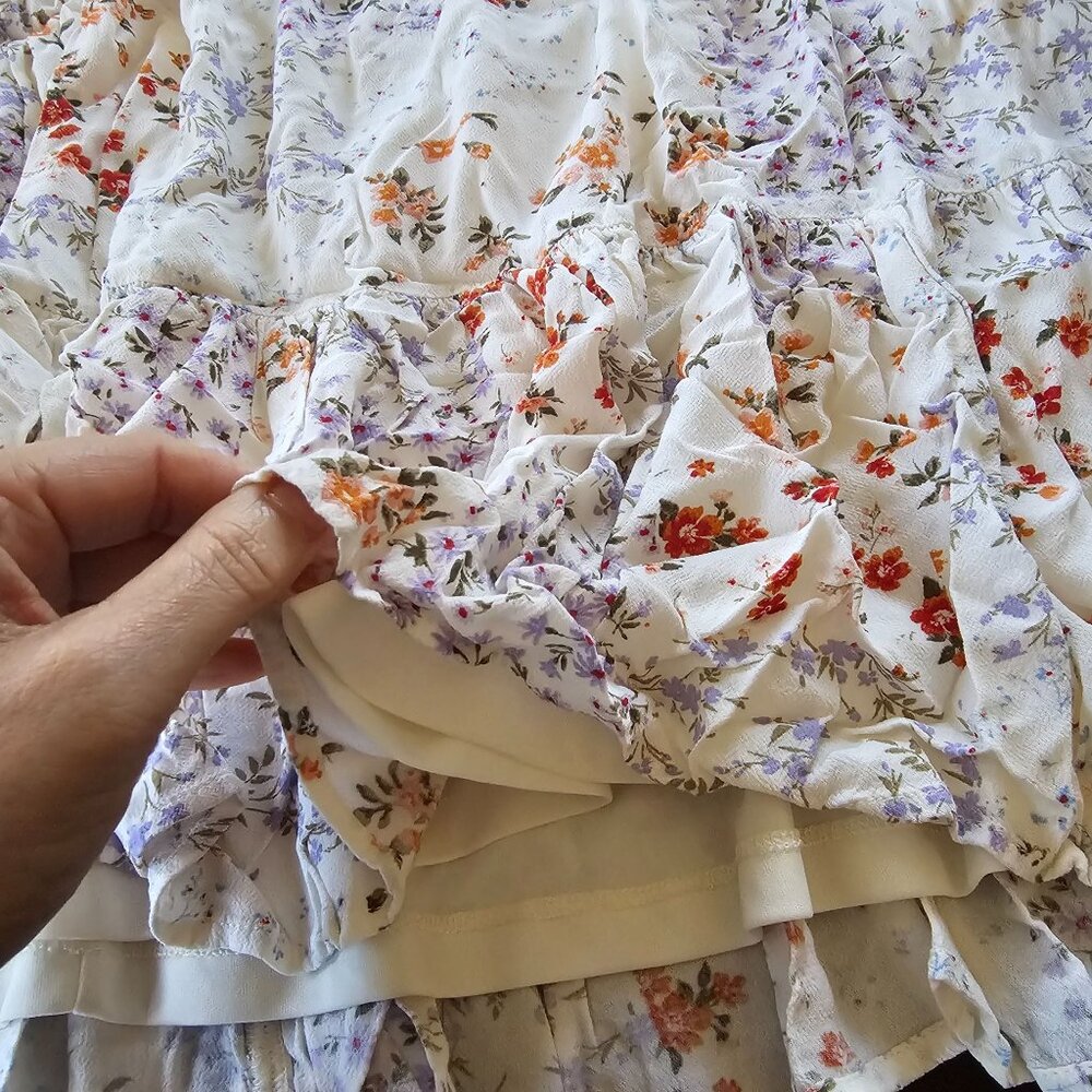 American Eagle Outfitters Floral Cream Dress - Picture 6 of 9
